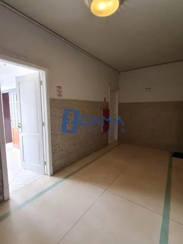 3-bedroom apartment with 1 bathroom and no parking — photo 17