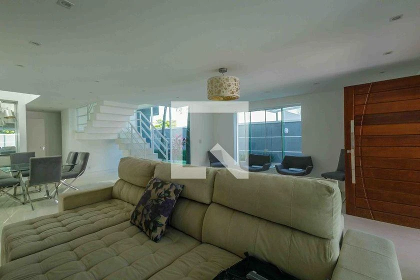 6-bedroom house with 470 m² and 7 parking spaces — photo 6