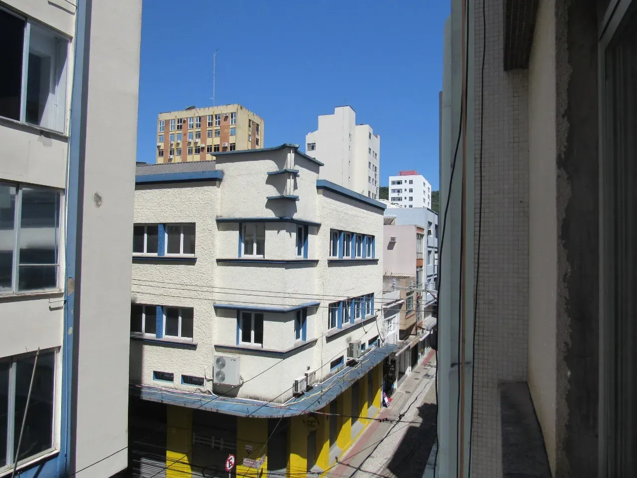 Apartamento com 2 quartos e cozinha fechada — photo 7