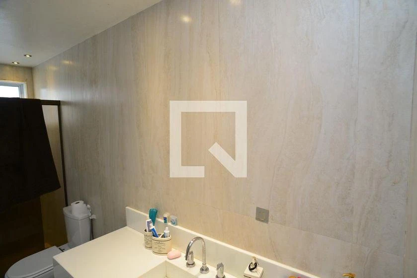 Furnished apartment, 300 m², with a glass-enclosed balcony — photo 7