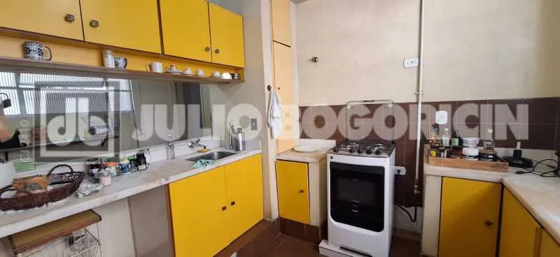 Furnished 260 m² apartment with 4 bedrooms and view — photo 32