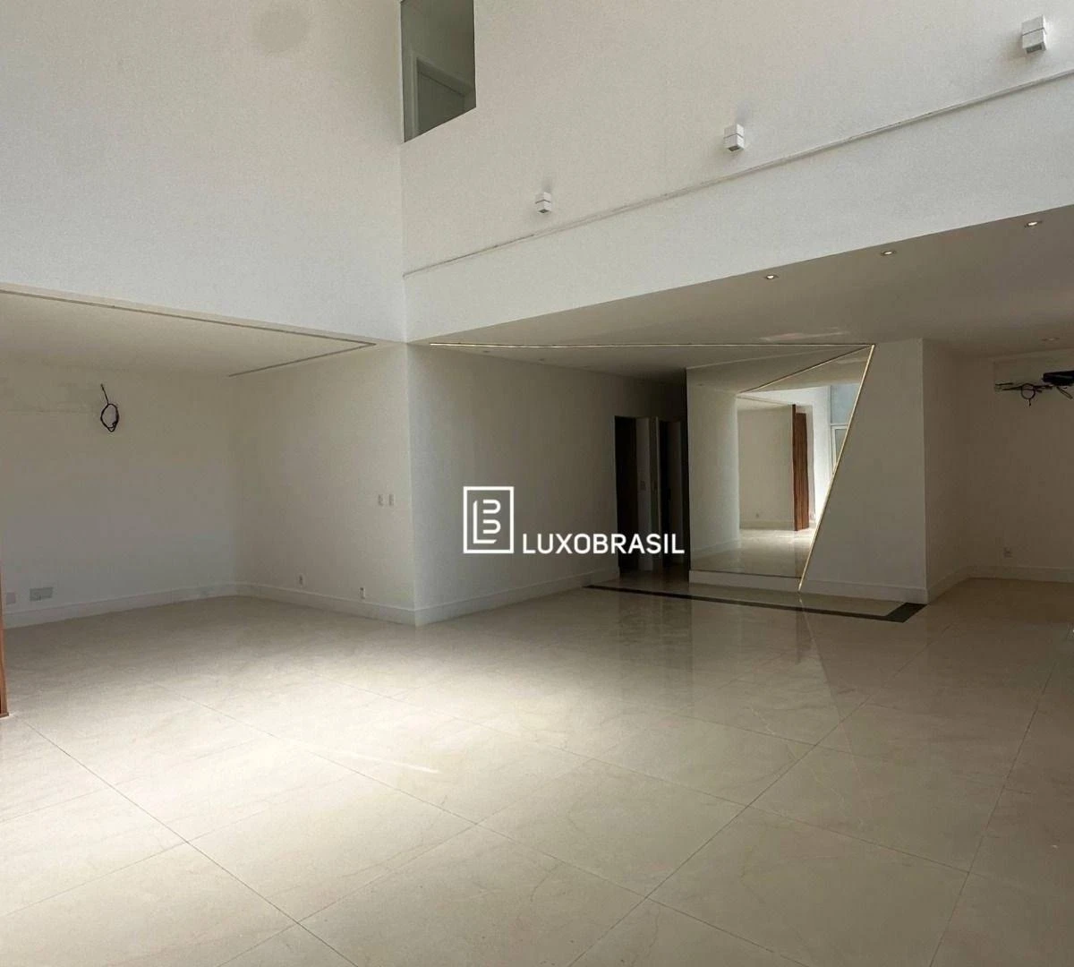 House with 7 bedrooms and 700 m², gas kitchen — photo 5