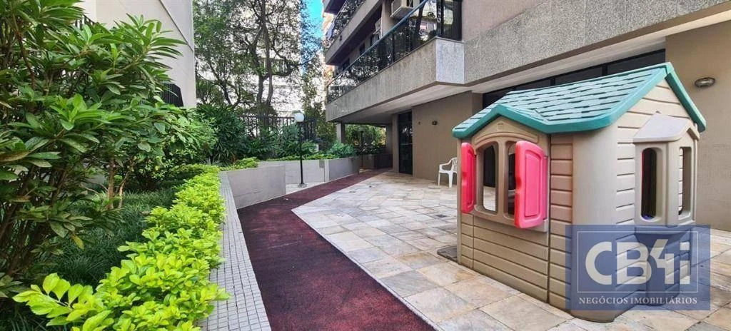 2-bedroom apartment in a building with a pool — photo 22