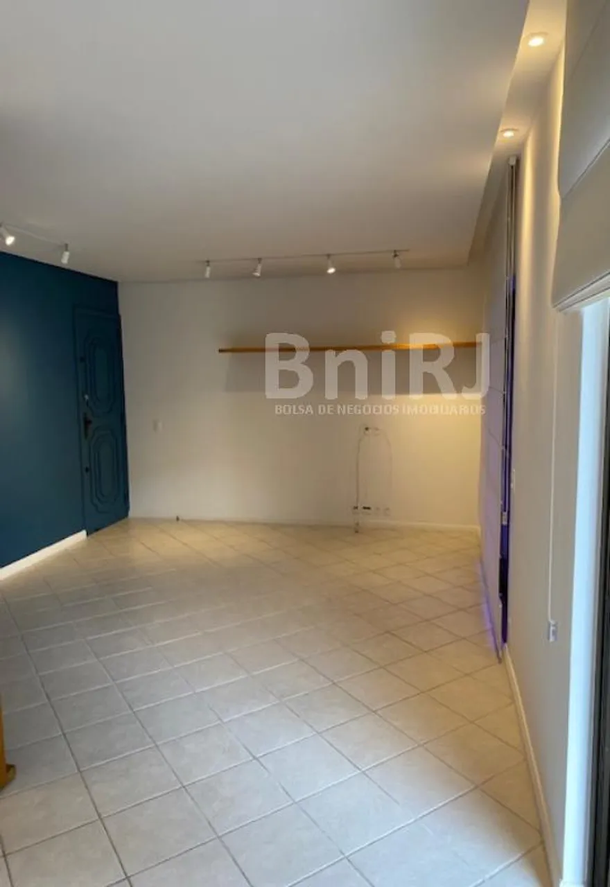 4-bedroom unfurnished apartment with 1 bath and balcony — photo 8