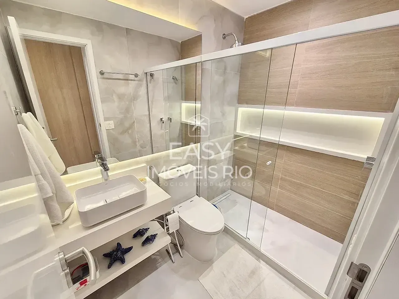 Furnished apartment with an open-plan kitchen and 2 beds — photo 15