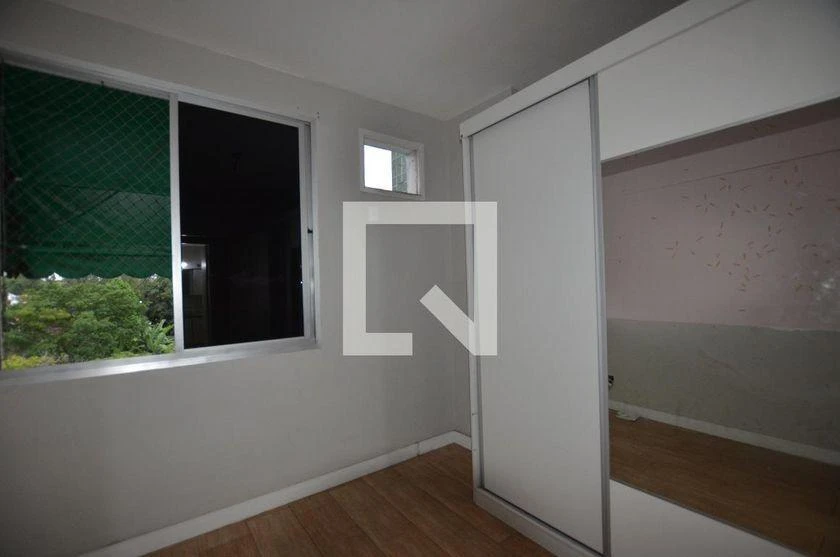 1 quarto e piso de madeira ou laminado: apartamento de 67 m² — photo 9