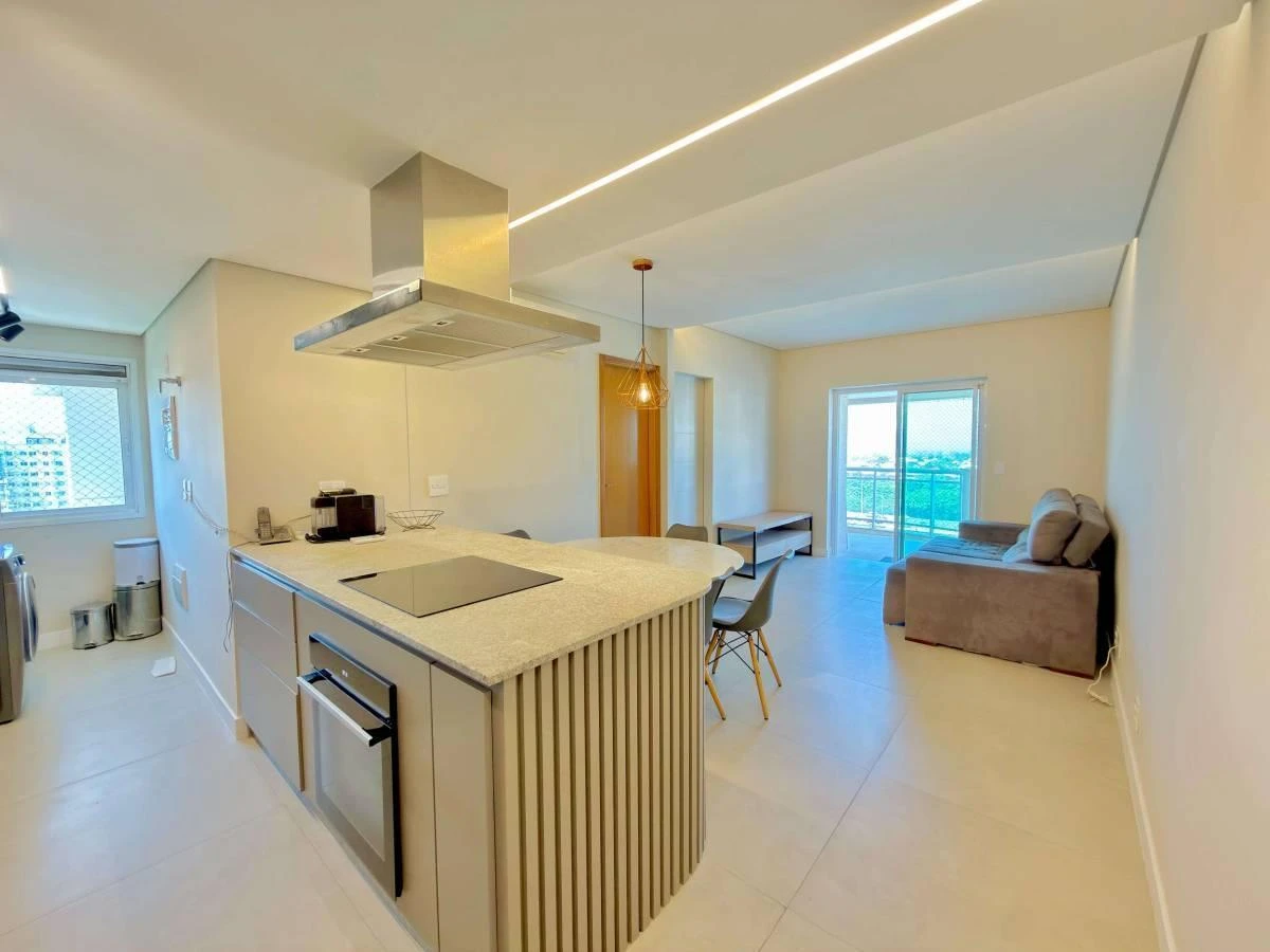 3-bedroom apartment in a building with a gym — photo 8
