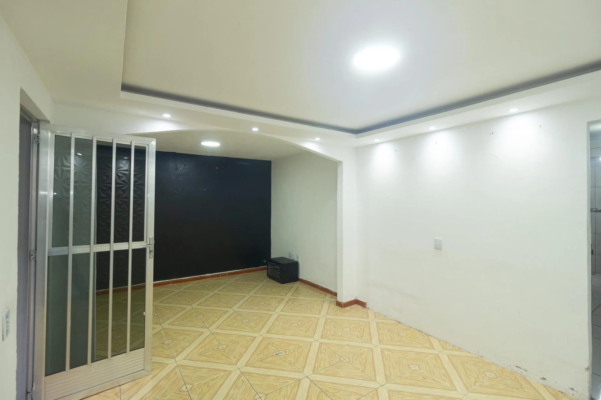 House for rent with 1 bedroom, separate kitchen and balcony — photo 10