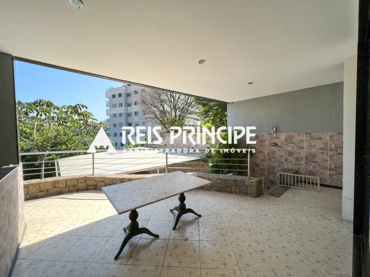Casa duplex com 3 quartos e 5 banheiros e cozinha aberta — photo 14