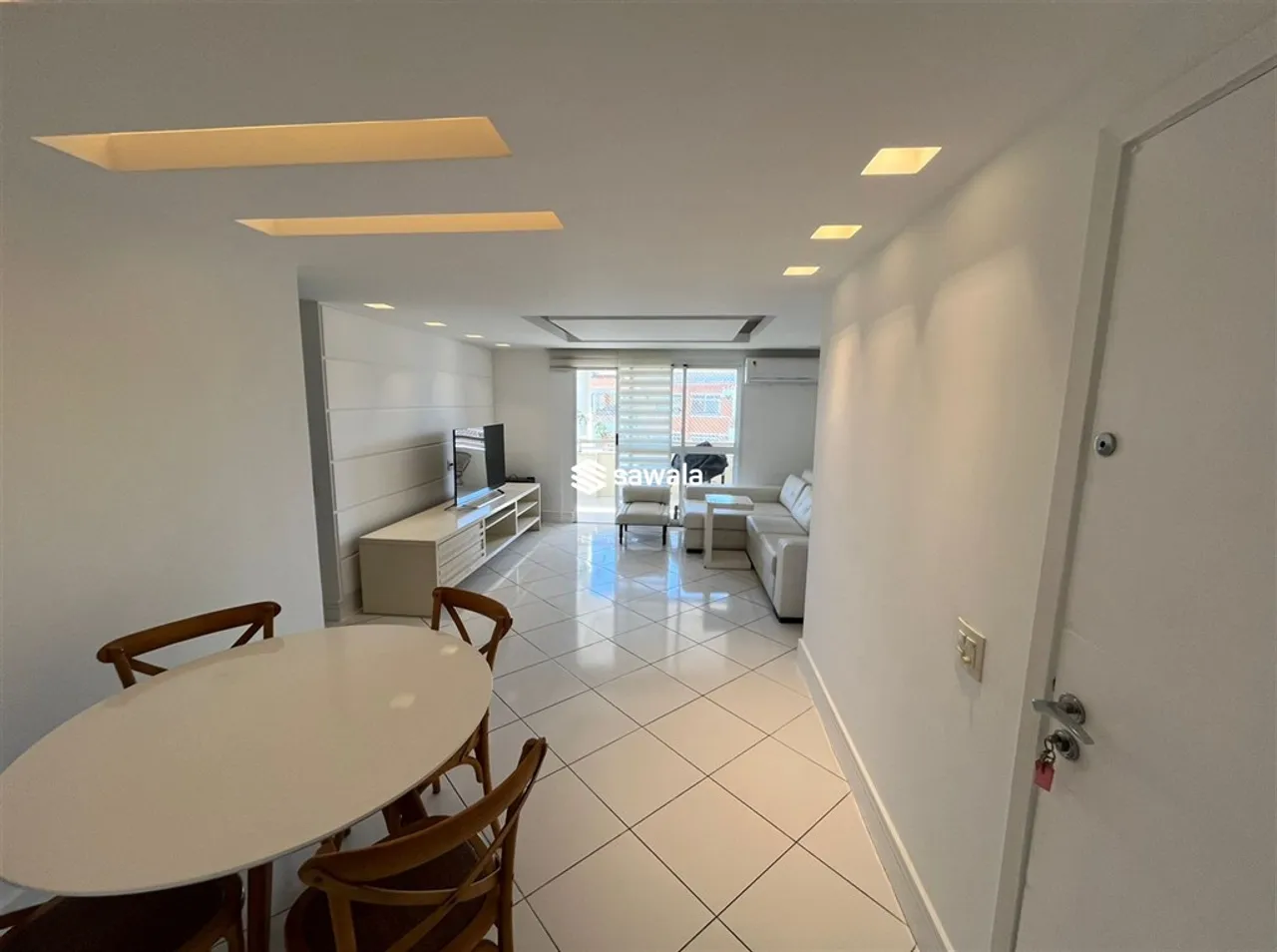 Apartamento mobiliado com 3 quartos e 2 banheiros — photo 10