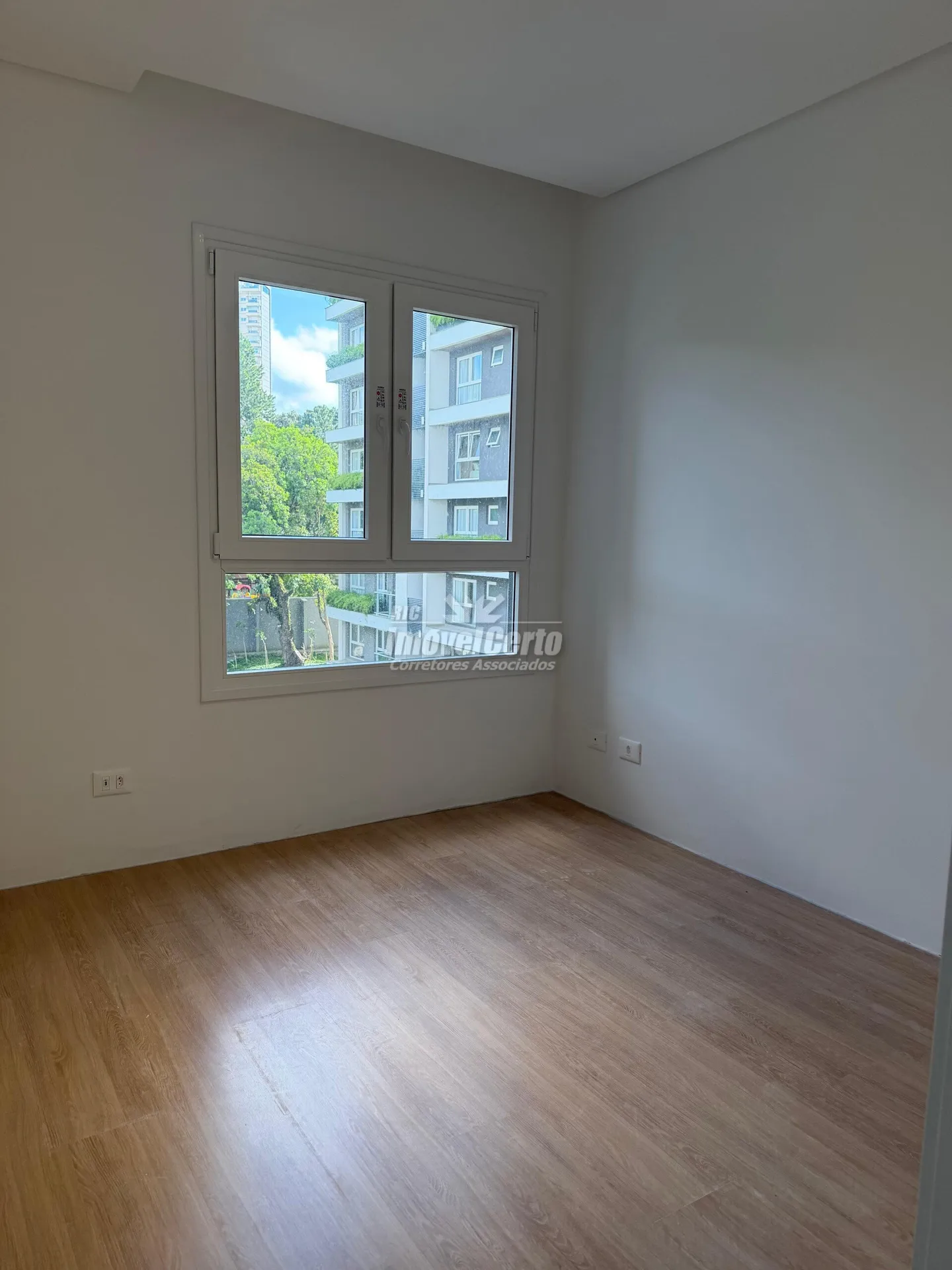 3-bedroom 87.14 m² apartment with 1 parking spot — photo 21