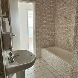Ванна та 5 спалень: квартира 212 м² — photo 7