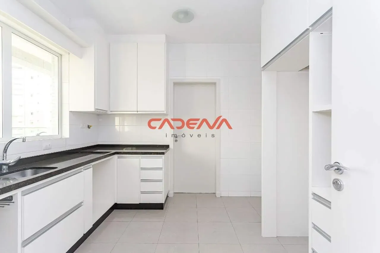 Large apartment with 4 bedrooms and 329 m² plus 2 parking — photo 12