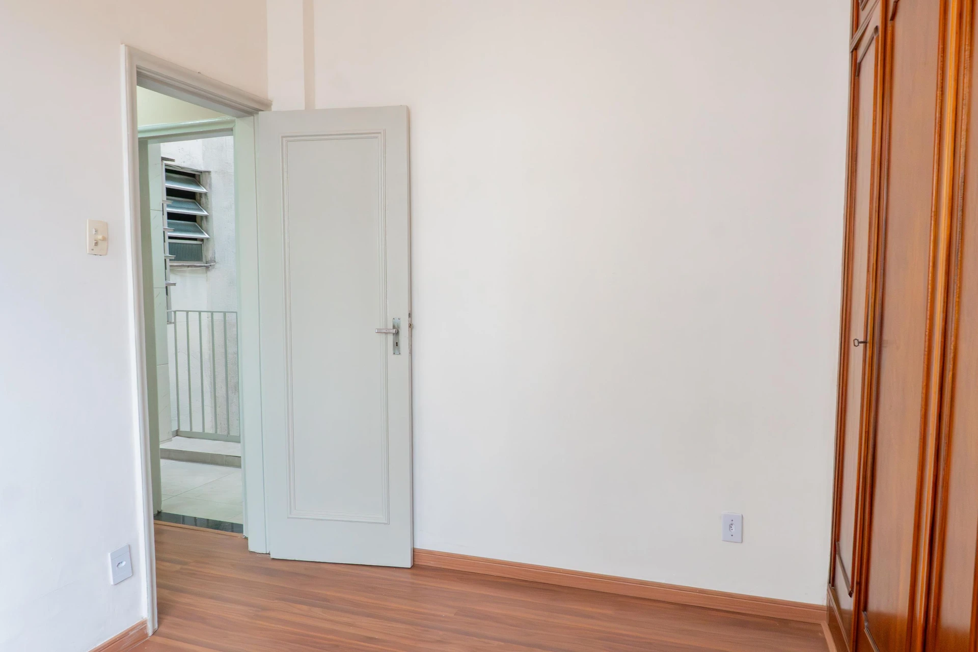 Apartment with 2 bedrooms and a balcony — photo 22