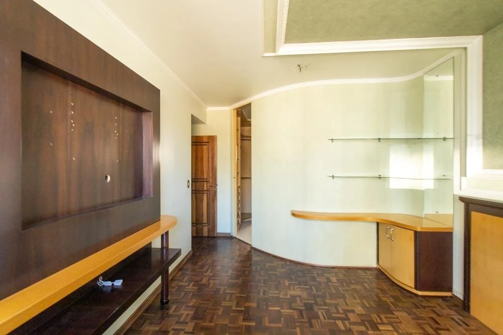 Departamento de 4 dormitorios con bañera en Curitiba — photo 31