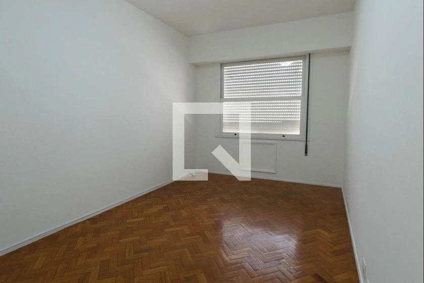 Rental apartment with 4 bedrooms and 4 bathrooms — photo 37