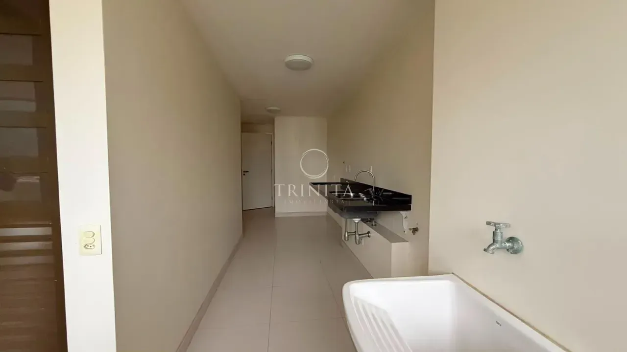 Apartment with 3 bedrooms and 3 bathrooms — photo 11