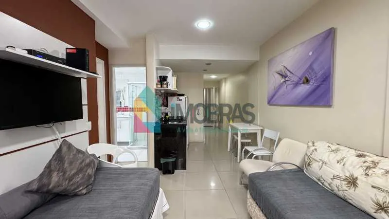 Furnished 1-bedroom apartment with open-plan kitchen — photo 14