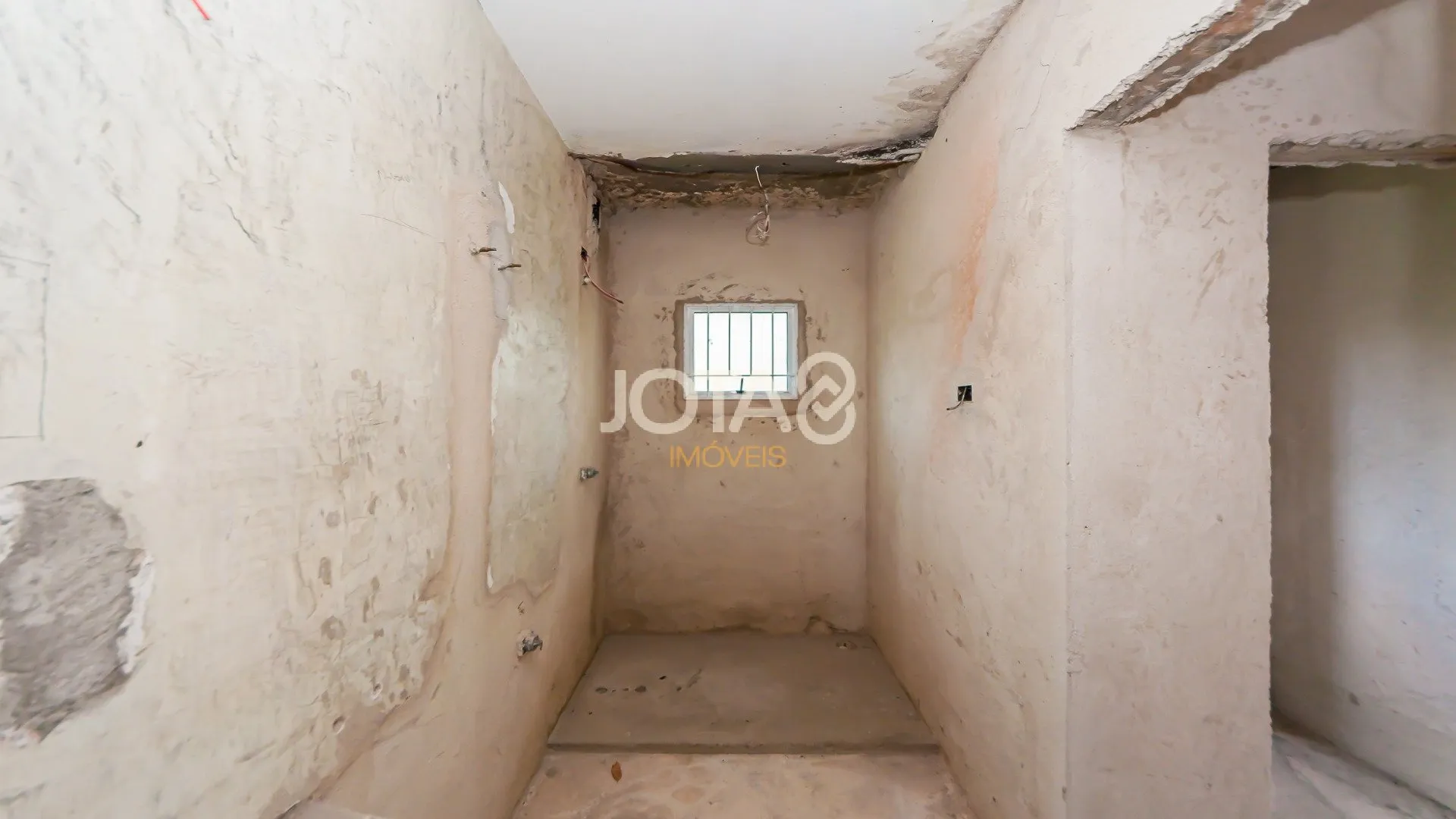 House with 2 bedrooms and a private BBQ area — photo 21