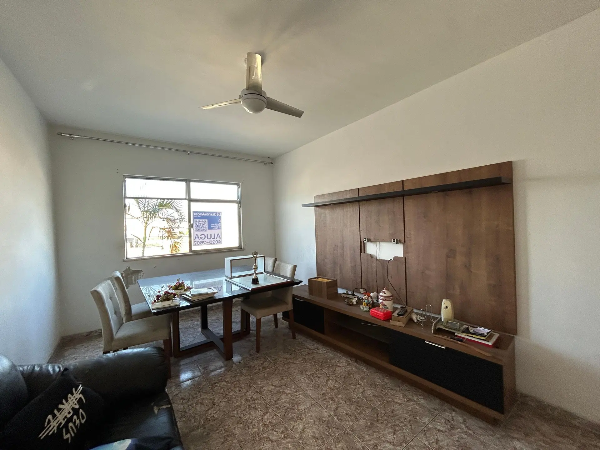 Apartamento mobiliado com 2 quartos e 1 banheiro