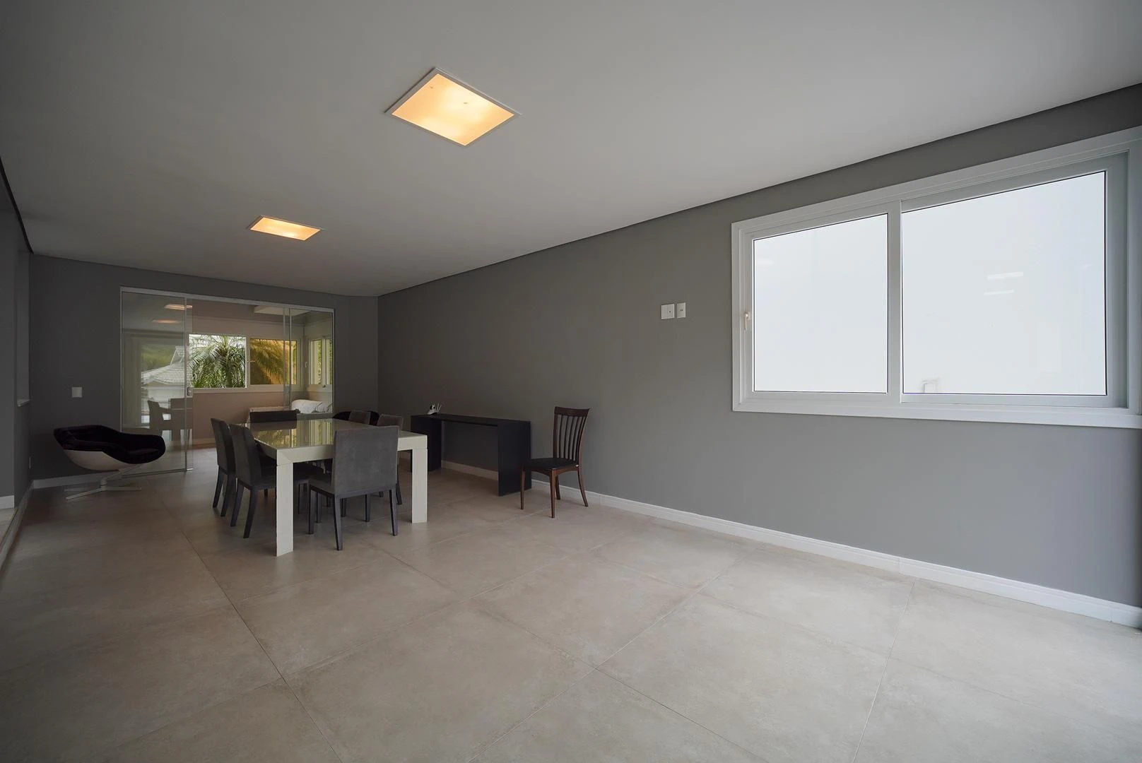 4-bedroom house with a mountain view in Florianópolis — photo 17