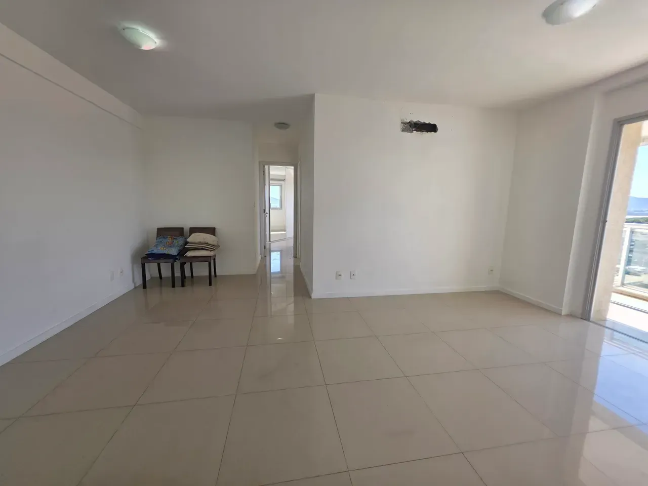 Floor-to-ceiling windows in a 2-bedroom apartment, 90 m² — photo 21