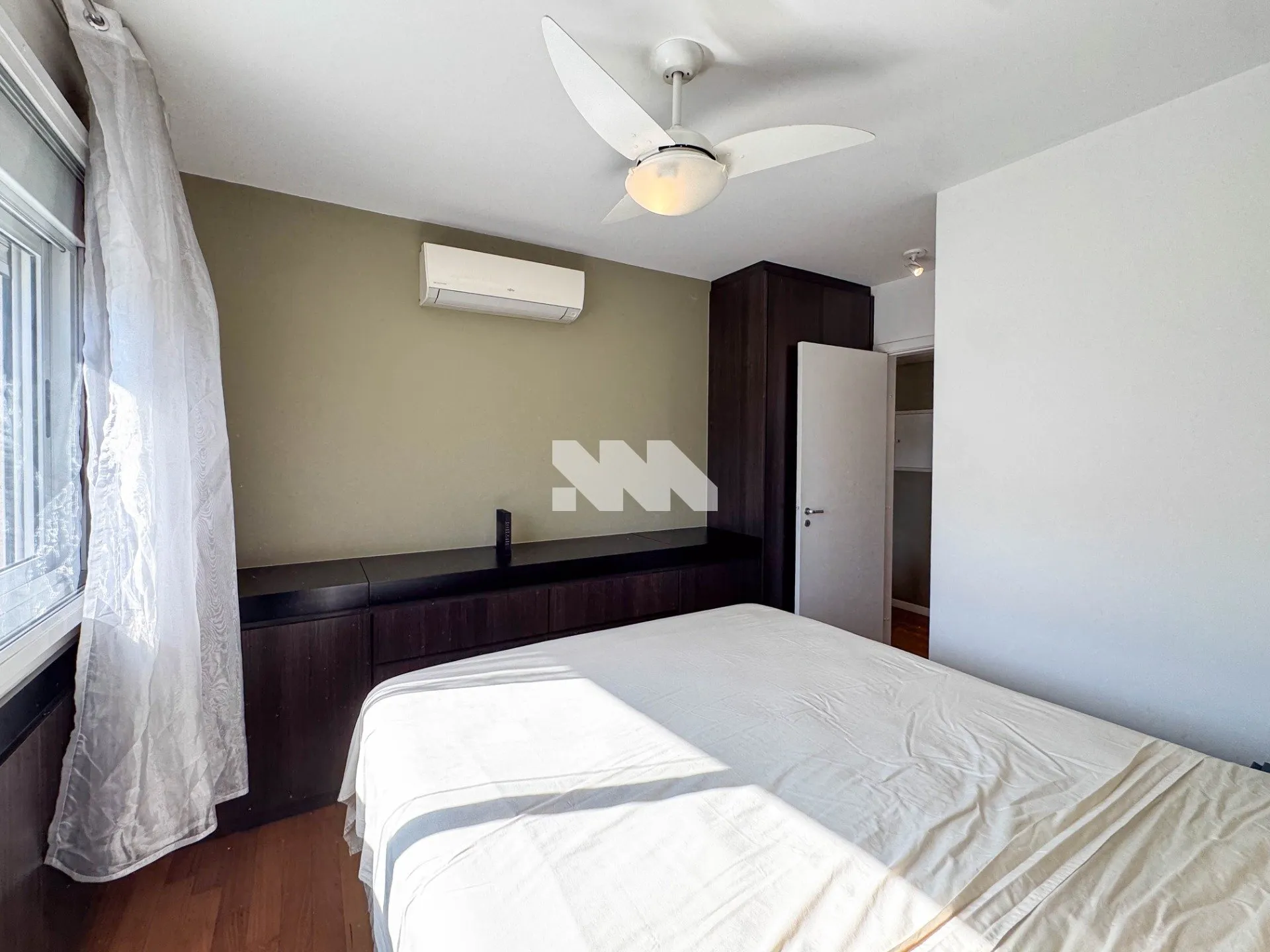 Furnished 104 m² apartment with 2 bedrooms and suite — photo 18