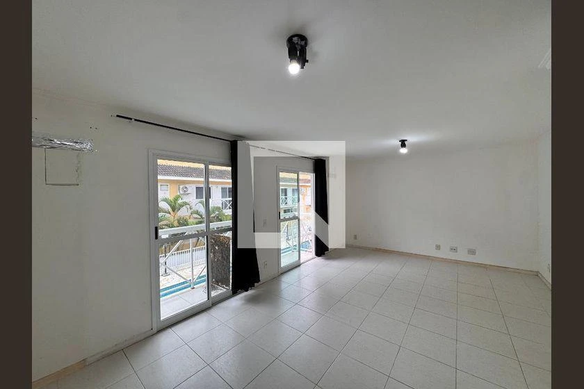 226 m² apartment with 4 bedrooms and a balcony grill — photo 19