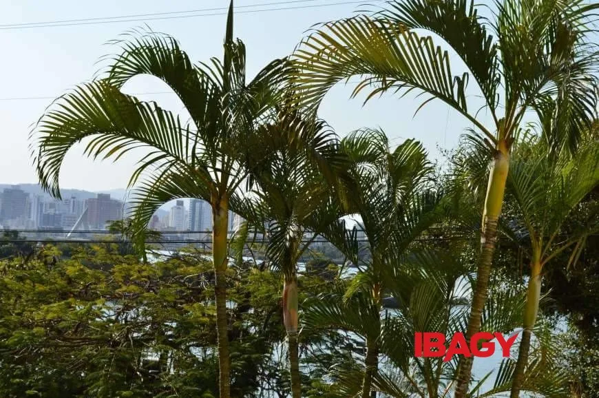 Apartment, 60 m², with a water view — photo 21