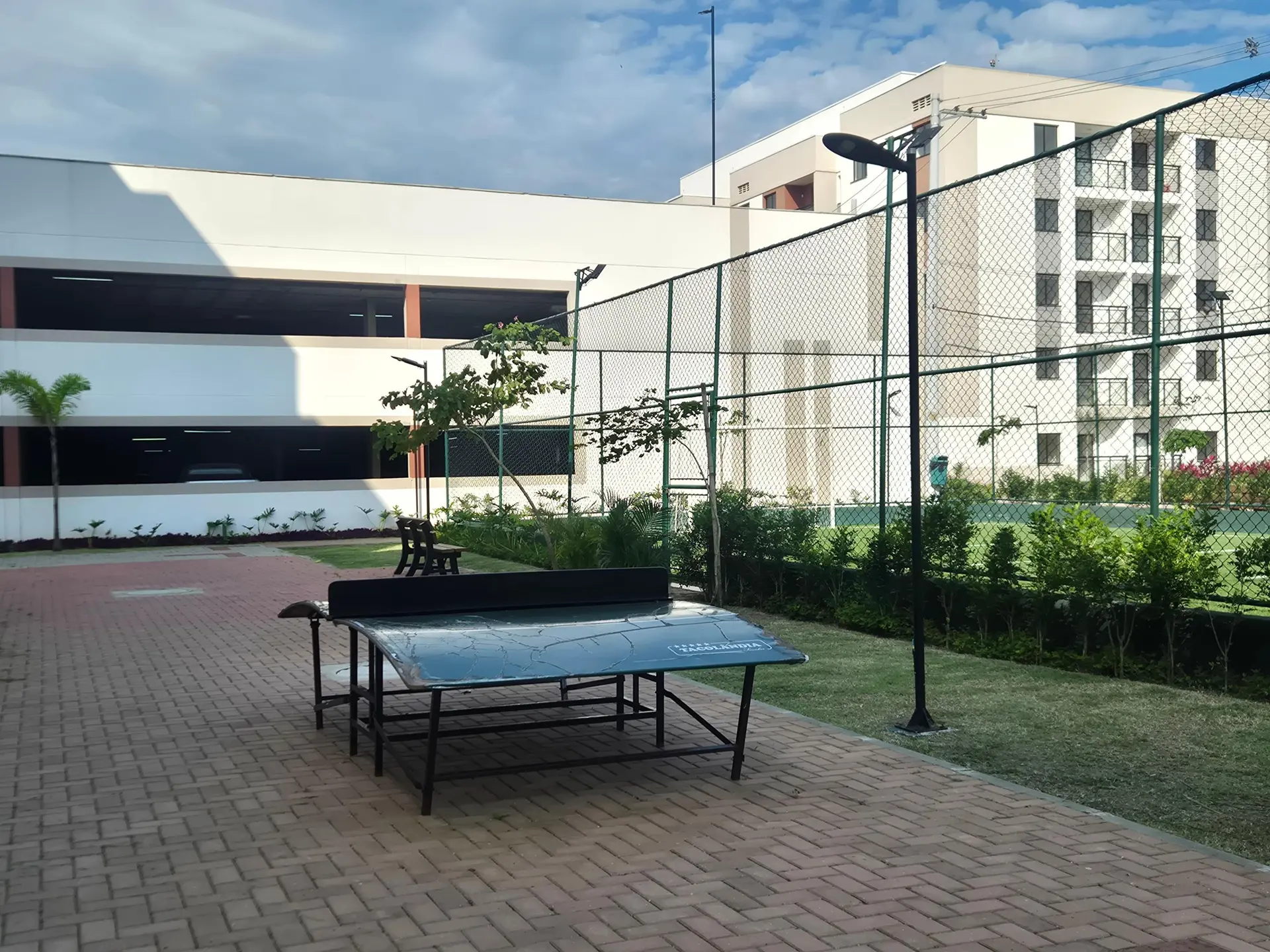 Apartamento mobiliado de 2 quartos em condomínio com piscina — photo 30