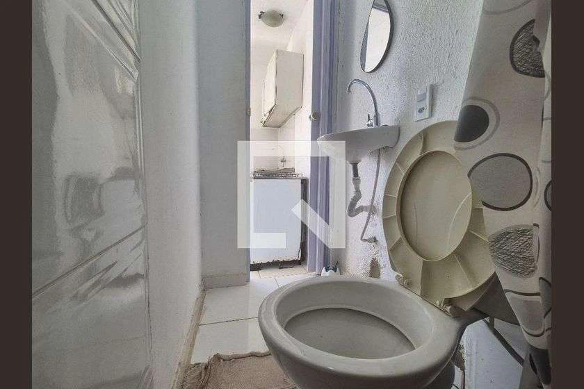 1-bedroom apartment with balcony and 30 m² of space — photo 9