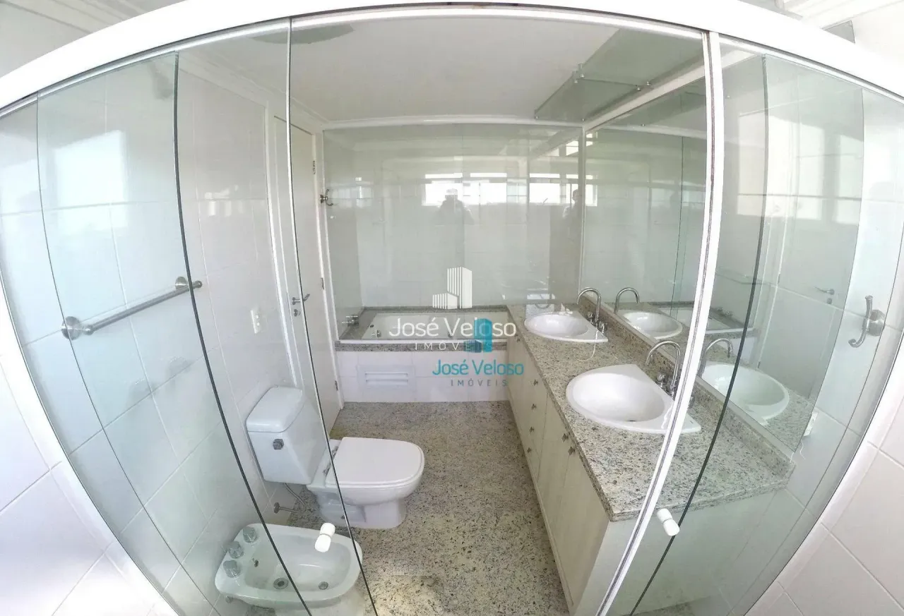 Furnished apartment with 4 en-suite bedrooms — photo 17