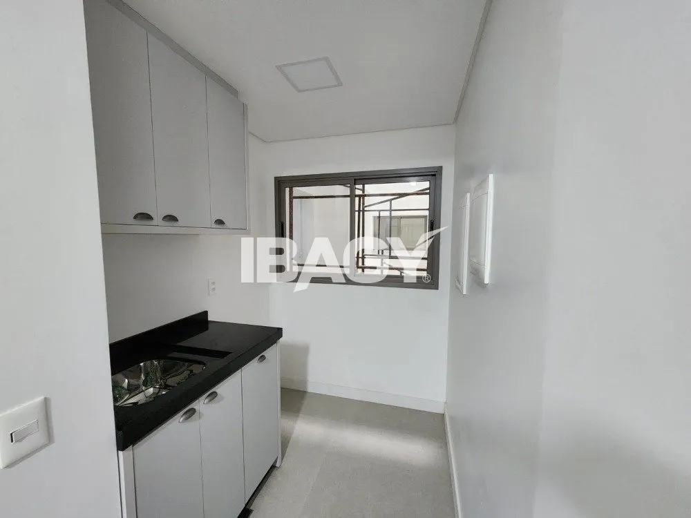Furnished apartment, 116 m², with a grill on the balcony — photo 34