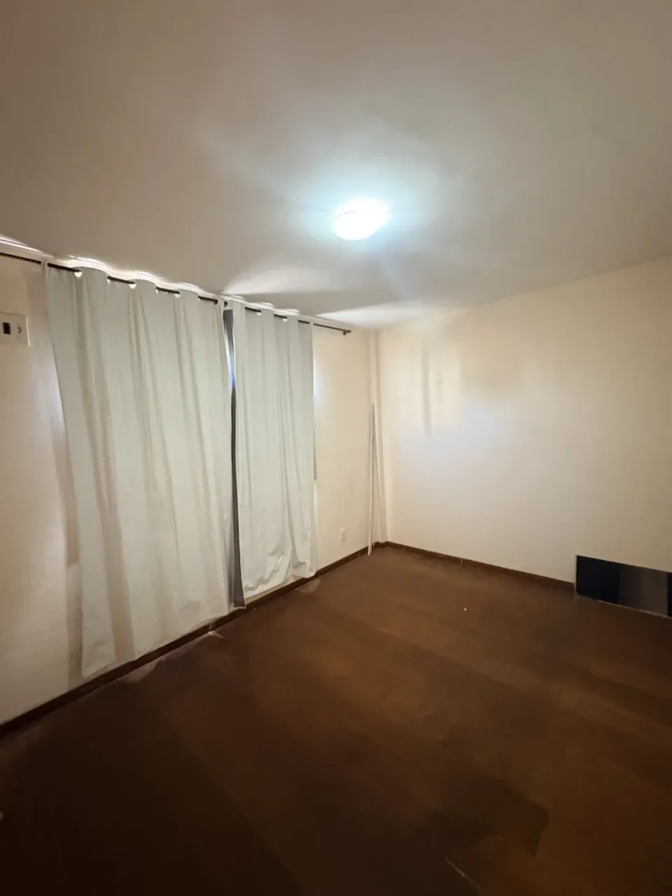 Unfurnished apartment with 2 bedrooms and 1 parking spot — photo 2