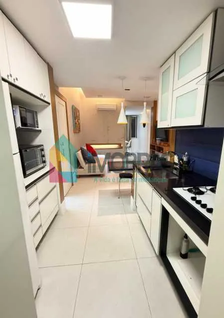 Furnished 1-bedroom apartment with 2 bathrooms — photo 15