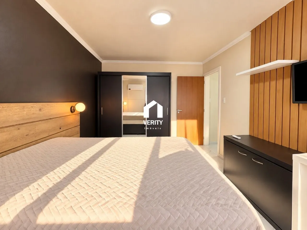 2-bedroom apartment with a home office in Florianópolis — photo 11