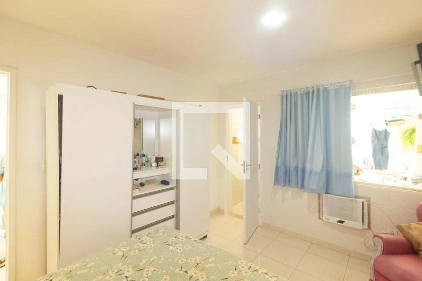 200 m² rental house with 3 bedrooms and a balcony — photo 4