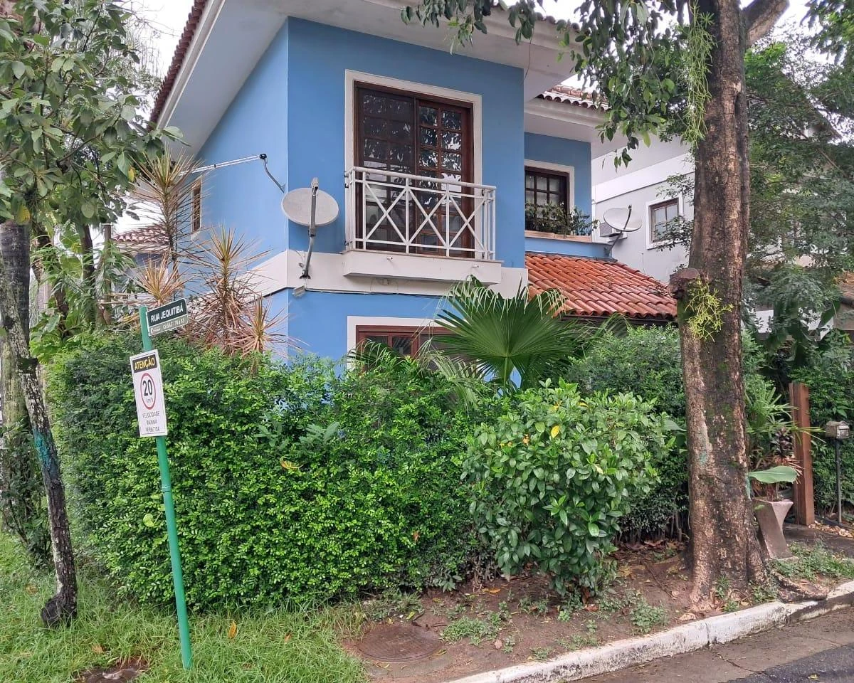 Duplex house with 4 bedrooms and an enclosed kitchen — photo 9