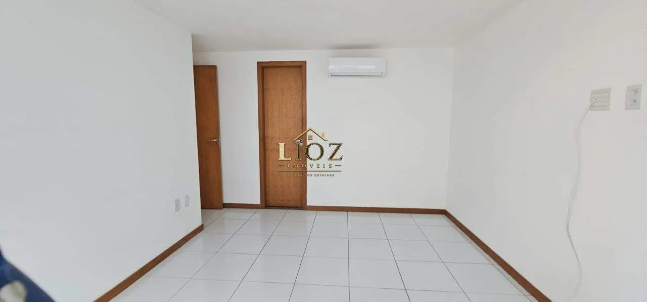 4-bedroom apartment with 3 baths and 2 parking spots — photo 3