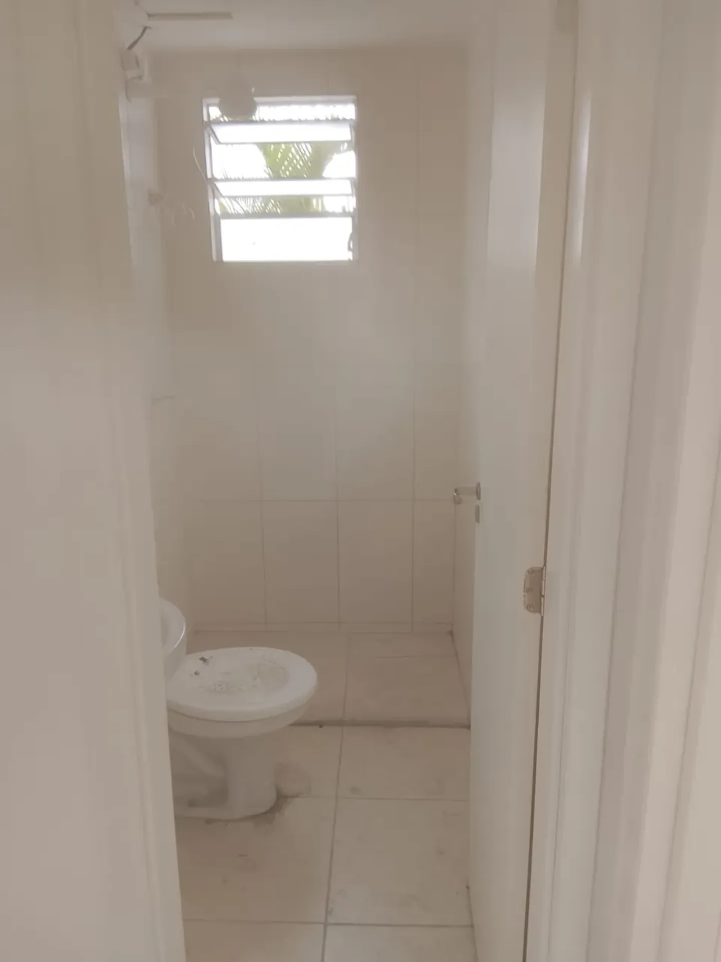 2-bedroom apartment in a building with a pool — photo 5