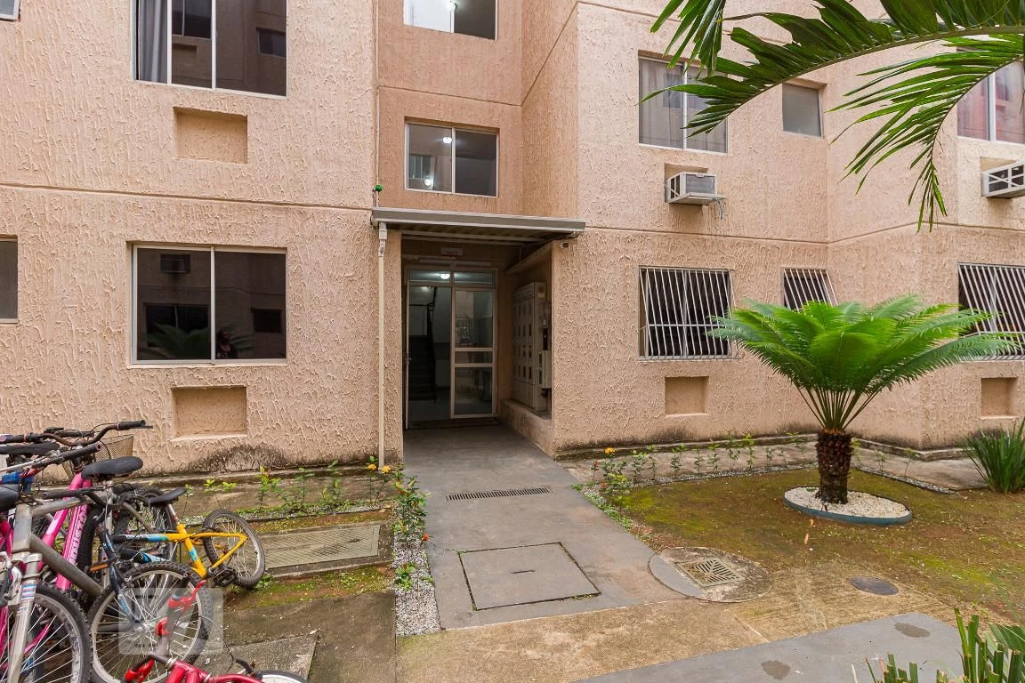 Apartamento sem mobília com cozinha fechada e 2 quartos — photo 54