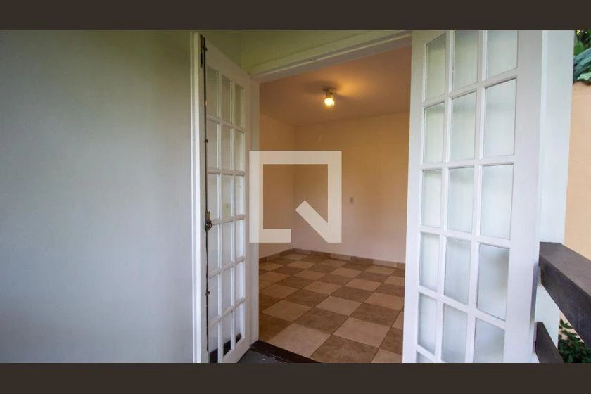 Casa com 4 quartos e churrasqueira na varanda — photo 19