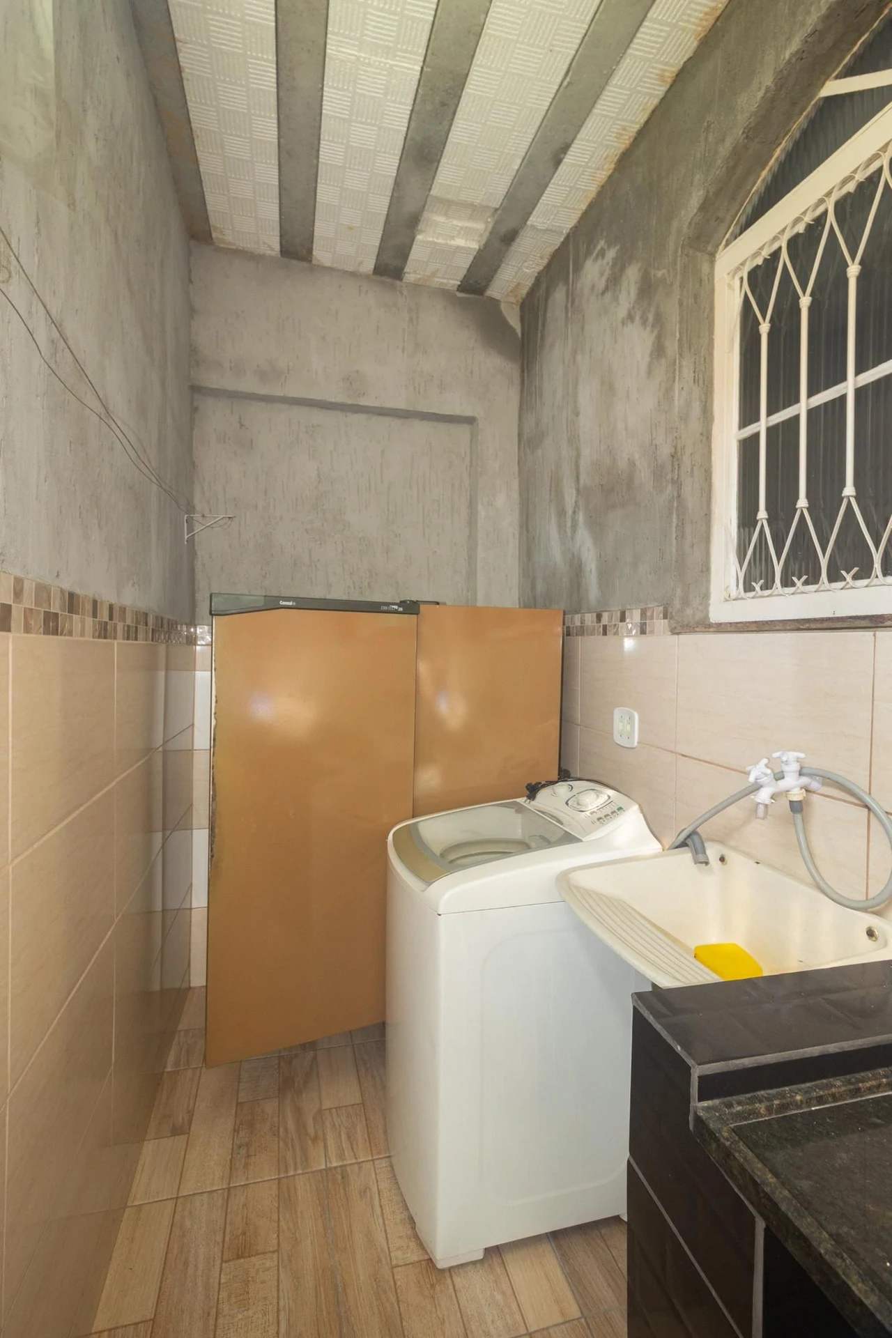 Unfurnished studio with 1 bedroom and 1 parking spot — photo 12