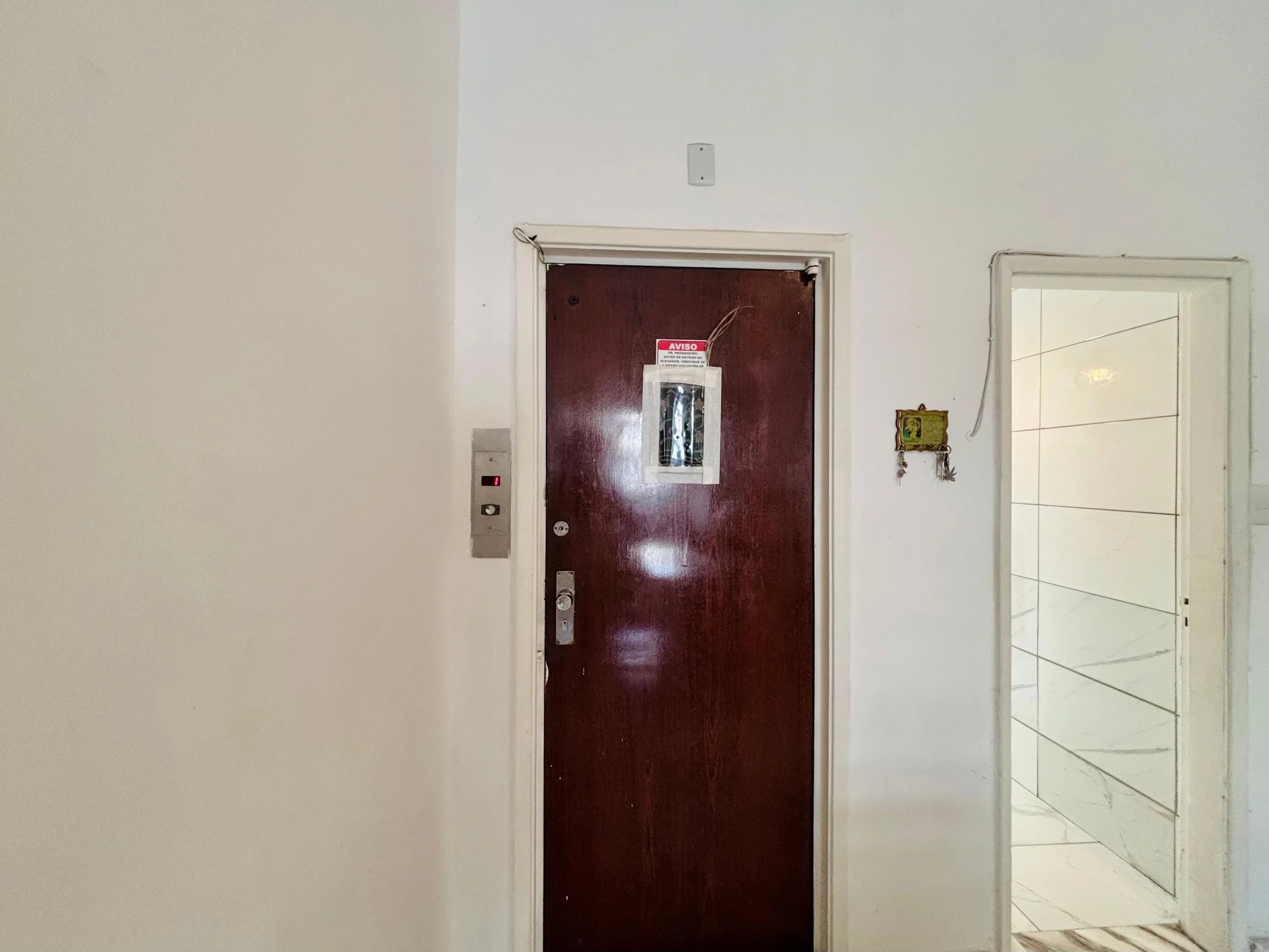 3-bedroom apartment with a water view — photo 30