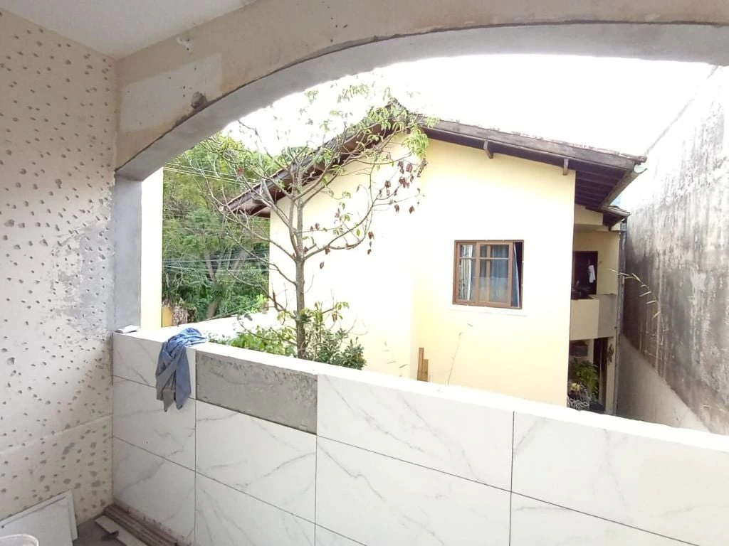 Casa sin amueblar con 2 dormitorios y balcón — photo 5