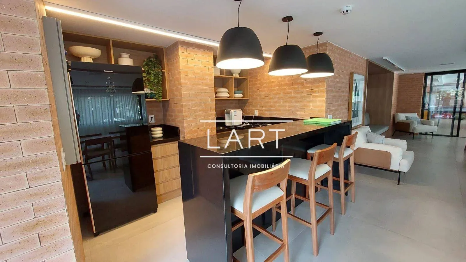 Furnished 90 m² apartment with 3 bedrooms and a balcony — photo 21