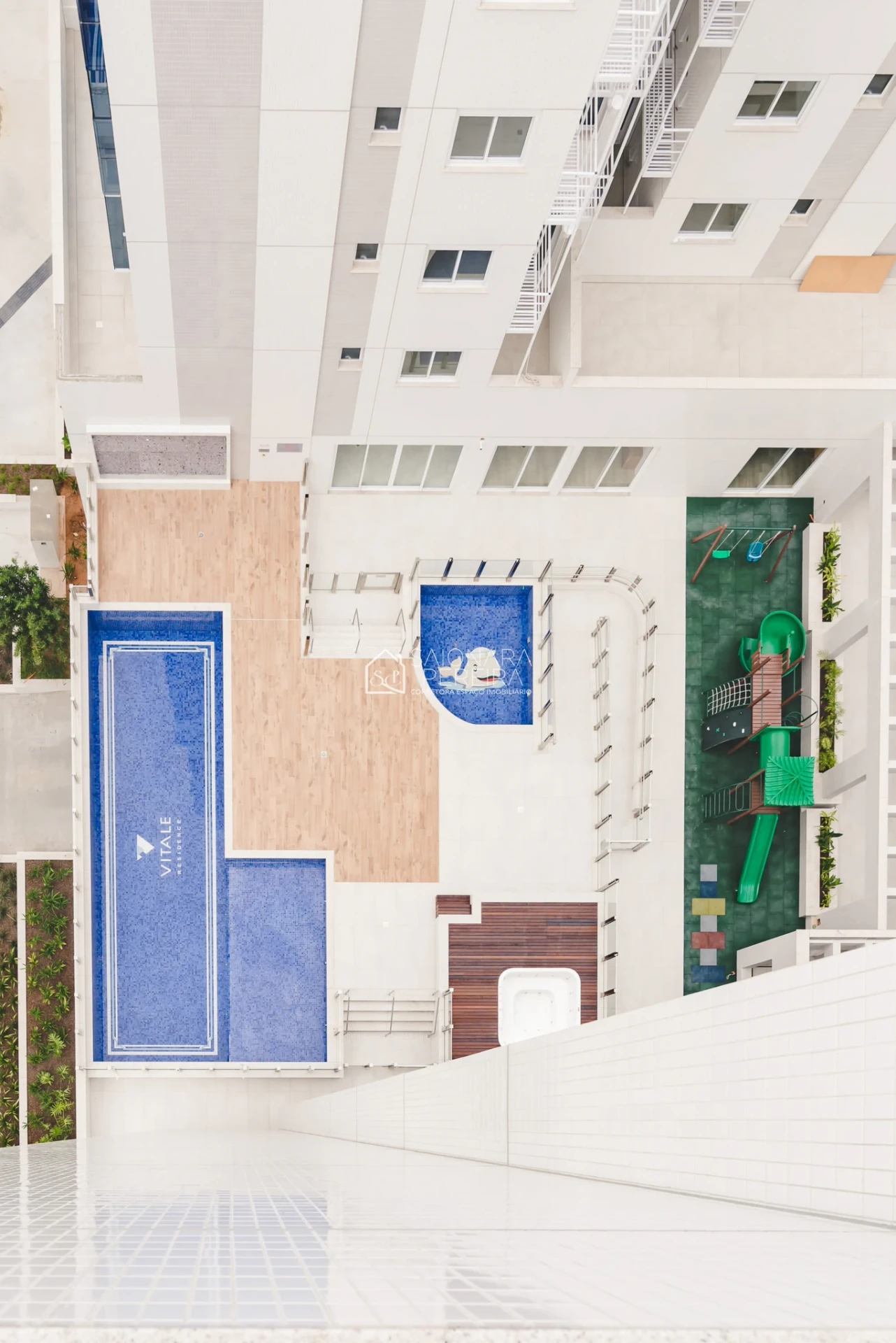 Застеклённый балкон и 3 спальни: квартира 102 м² — photo 19