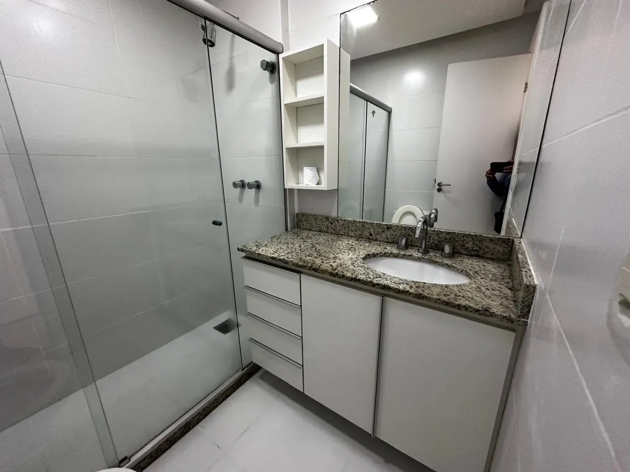 3-bedroom apartment, 1 with its own bathroom, 98 m² — photo 9