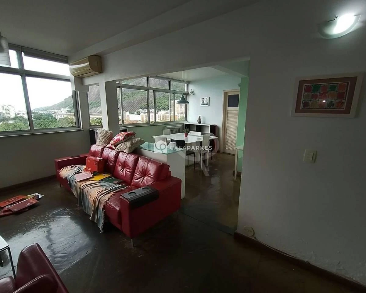 150 m² apartment with 2 bedrooms and a closed kitchen — photo 8