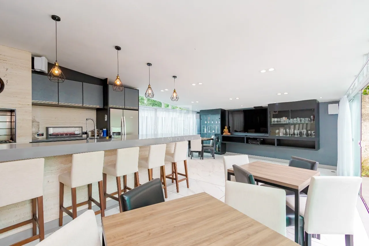 House with 5 bedrooms, 2 en-suites and private garden — photo 25